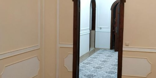 4-комн квартира улица Казакова, 1/3с7