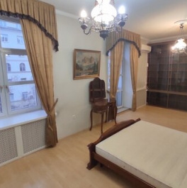 Продажа 3-комн квартиры на вторичном рынке Каменщики М. ул