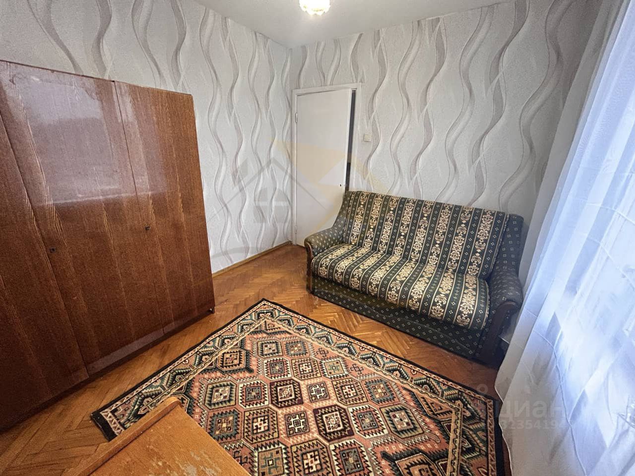 Аренда 3-комн квартиры на вторичном рынке Лобня, Силикатная улица,  д. 4к1