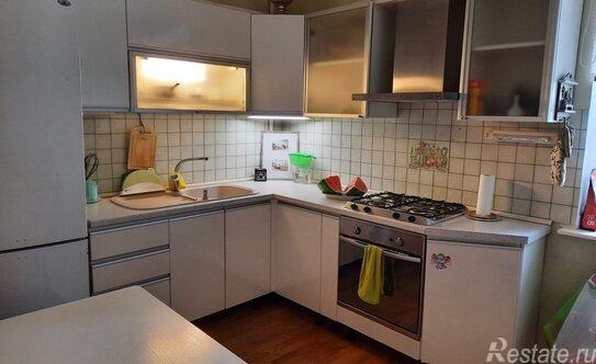 Аренда 2-комн квартиры на вторичном рынке Английский пр-кт,  д. 44