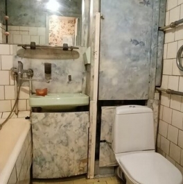 Продажа 1-комн квартиры на вторичном рынке Бассейная ул,  д. 85