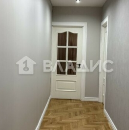 Продажа 2-комн квартиры на вторичном рынке ул Довженко,  д. 4,  к. 1