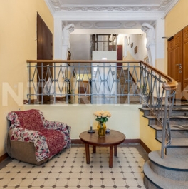 Продажа 4-комн квартиры на вторичном рынке улица Машкова,  д. 16