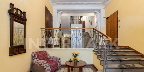 4-комн квартира улица Машкова,  д. 16