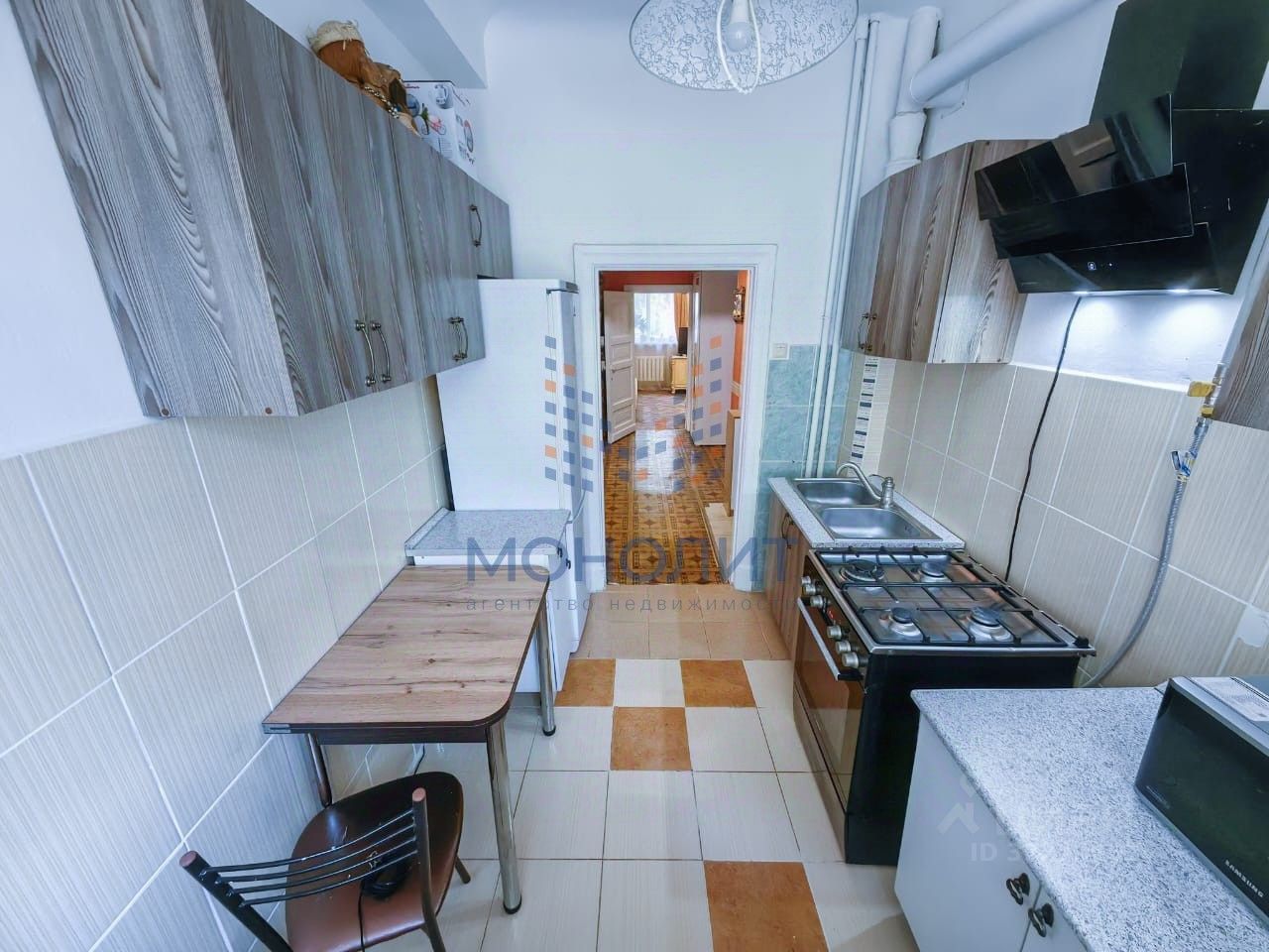 Продажа 4-комн квартиры на вторичном рынке Старая Басманная улица, 20к1
