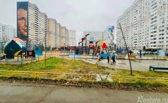 Продажа 3-комн квартиры на вторичном рынке Пушкинский городской округ, улица Дзержинского,  д. 4А