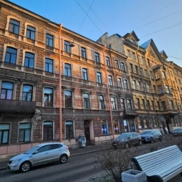Продажа 4-комн квартиры на вторичном рынке 14-я линия