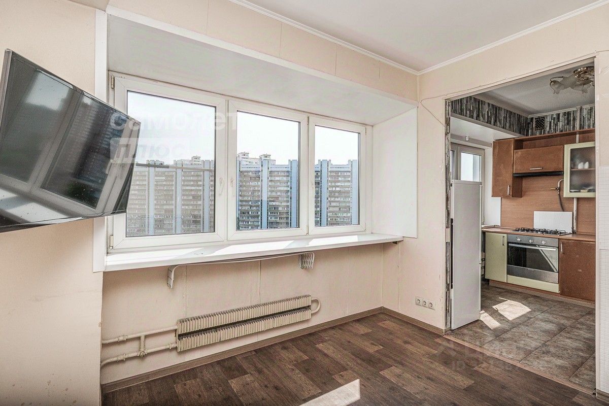 Продажа 3-комн квартиры на вторичном рынке Ленинский проспект, 102