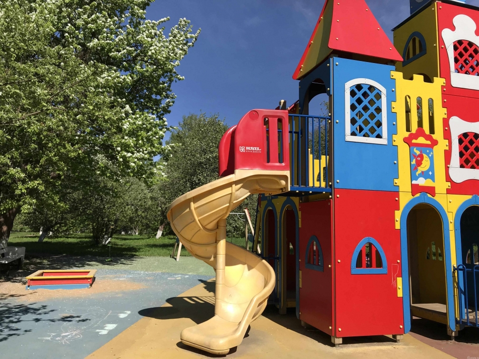 Продажа 2-комн квартиры на вторичном рынке Зеленогорск г, Комсомольская ул ,  д. 19