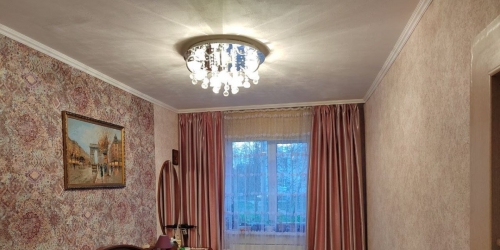 3-комн квартира Ломоносов г., Швейцарская ул. ,  д. 9