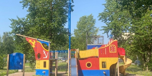 3-комн квартира Ломоносов г., Александровская ул. ,  д. 30