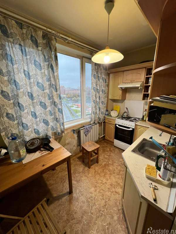 Продажа 3-комн квартиры на вторичном рынке Санкт-Петербург г., Байконурская ул.,15