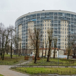 Продажа 3-комн квартиры на вторичном рынке Обуховской обороны пр-кт,  д. 110 к1