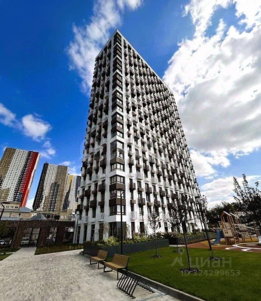 Продажа 3-комн квартиры на вторичном рынке Красногорск, улица Молодежная, 6