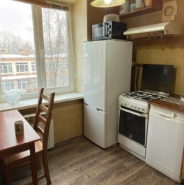 Продажа 2-комн квартиры на вторичном рынке Петергоф г, Разведчика б-р,  д. 14 к4