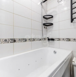 Продажа 1-комн квартиры на вторичном рынке Муринский 2-й пр-кт,  д. 22