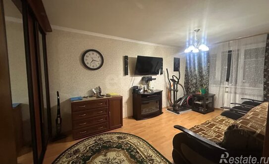 Продажа 1-комн квартиры на вторичном рынке Колпино г, Трудящихся б-р,  д. 8