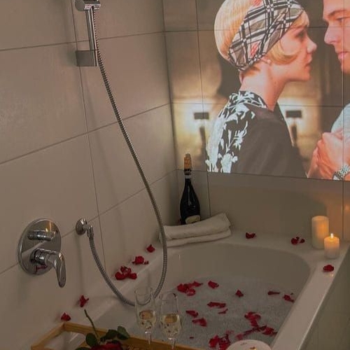 2-комн квартира улица Гришина, 16