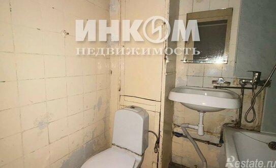 Продажа 2-комн квартиры на вторичном рынке Красногвардейский 1-й проезд,  д. 22,  к. 2