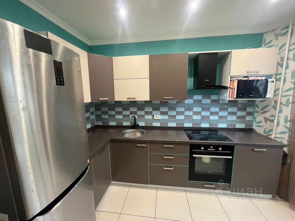 Продажа 2-комн квартиры на вторичном рынке улица Главмосстроя, 14