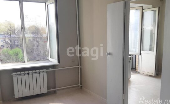 Продажа 3-комн квартиры на вторичном рынке 60-летия Октября пр-кт,  д. 16,  к. 1