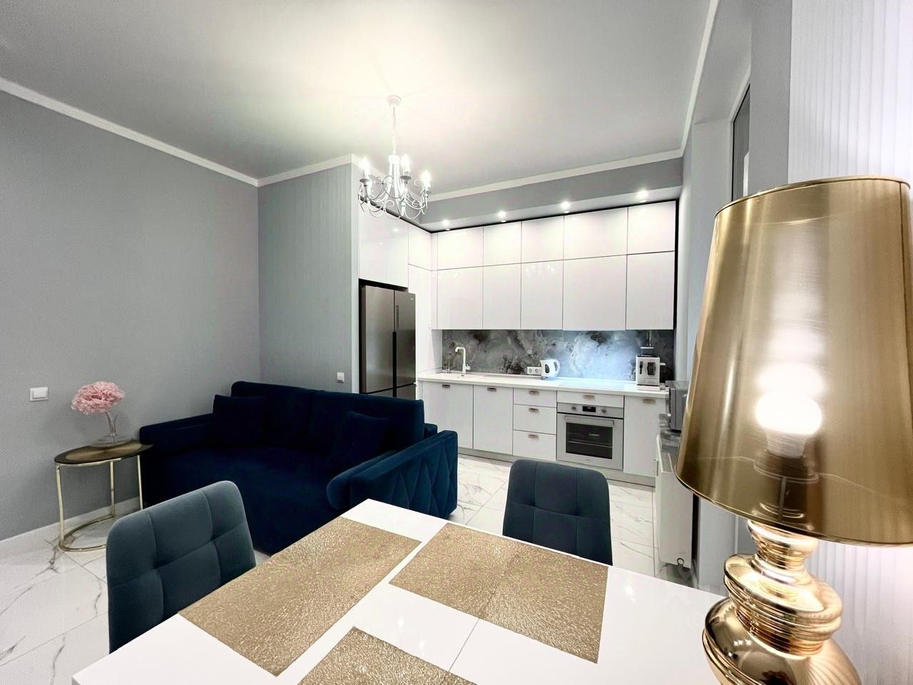 Продажа 2-комн квартиры на вторичном рынке Новолитовская улица,  д. 12