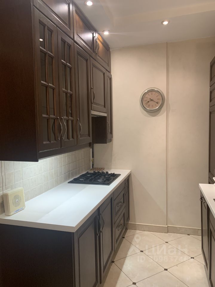 Аренда 4-комн квартиры на вторичном рынке Приморский проспект, 65