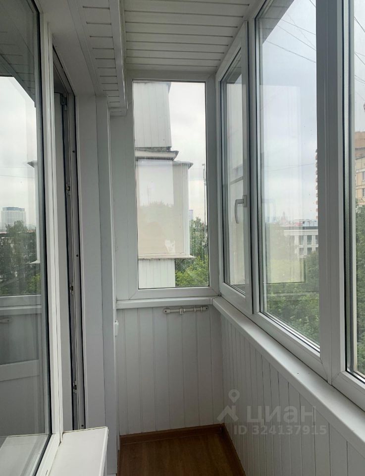 Аренда 1-комн квартиры на вторичном рынке Высокая улица, 18