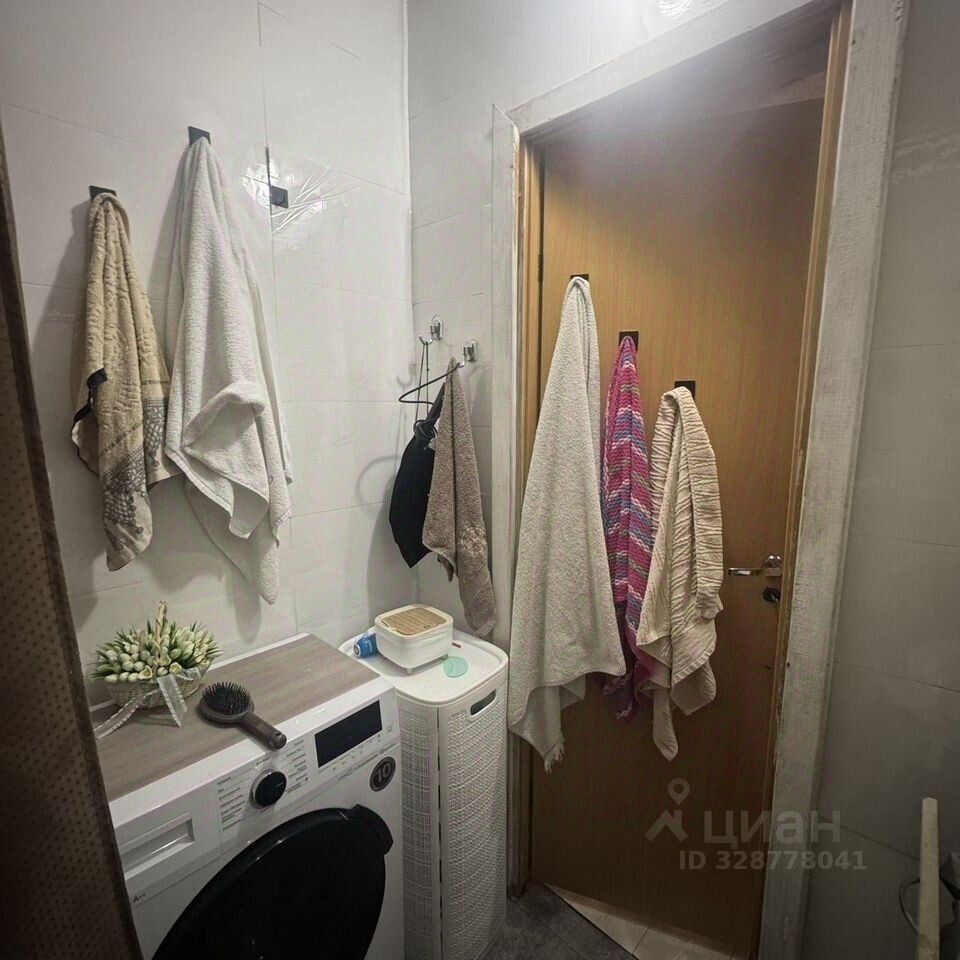 Продажа 3-комн квартиры на вторичном рынке Клин-5 городок, улица Центральная,  д. 75