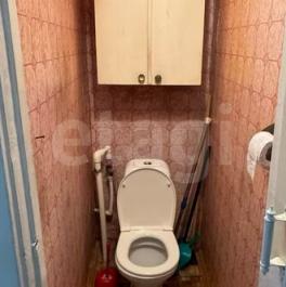 Продажа 2-комн квартиры на вторичном рынке Петергоф г, Разведчика б-р,  д. 8,  к. 4
