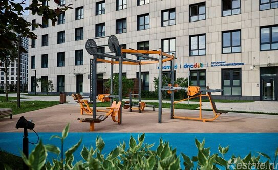 Продажа 3-комн квартиры на вторичном рынке улица Петра Алексеева,  д. 14