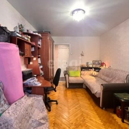 Продажа 1-комн квартиры на вторичном рынке улица Антонова-Овсеенко,  д. 19 к5