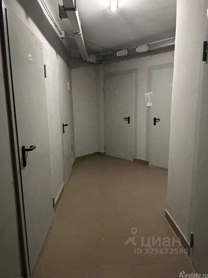 Продажа гаража Ольгино, Главная улица,  д. 3 с1