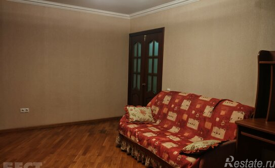 Продажа 3-комн квартиры на вторичном рынке улица Красный Казанец,  д. 5