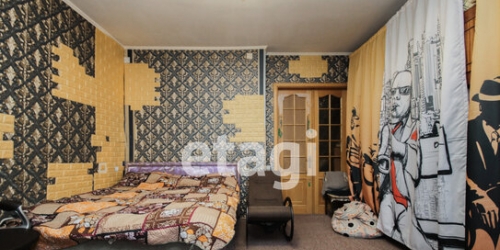 3-комн квартира Центральная улица,  д. 1/5