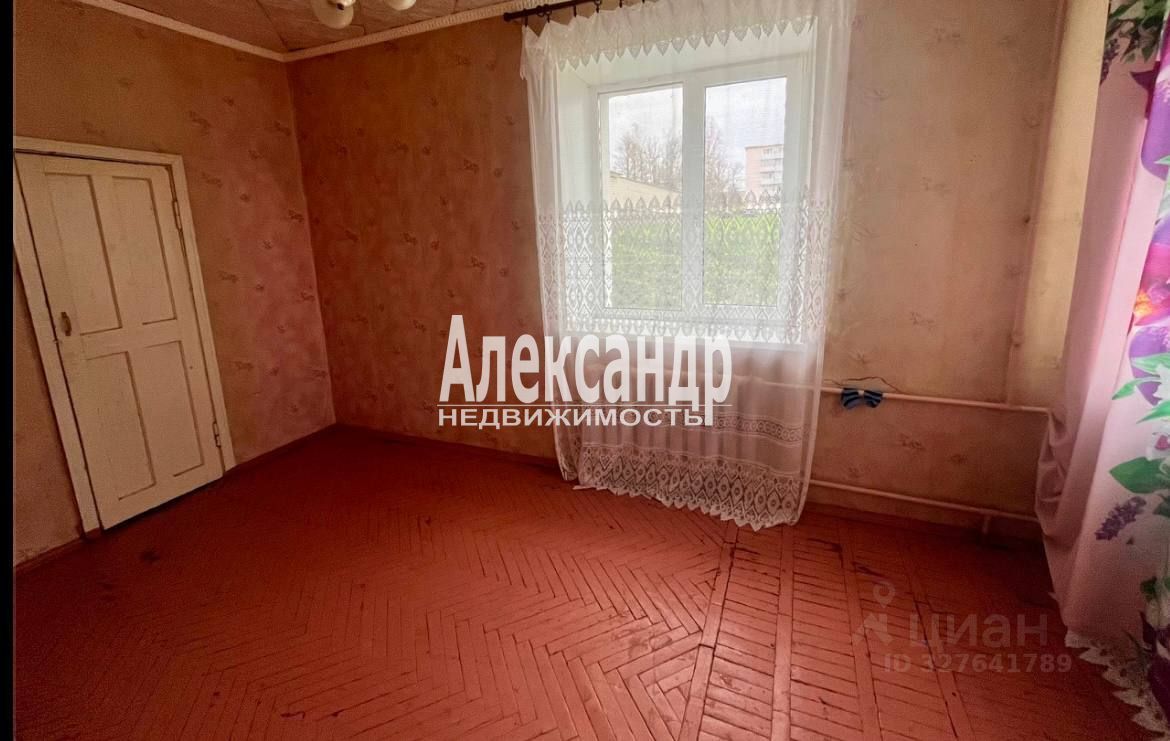 Продажа 2-комн квартиры на вторичном рынке Бокситогорск, Спортивная улица, 8
