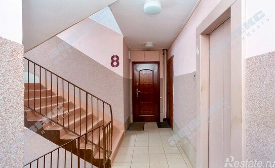 Продажа 2-комн квартиры на вторичном рынке улица Лёни Голикова,  д. 60