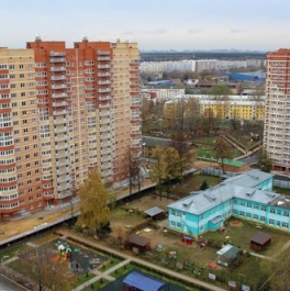 Продажа 1-комн квартиры на вторичном рынке Детская, Школьная улица,  д. 1