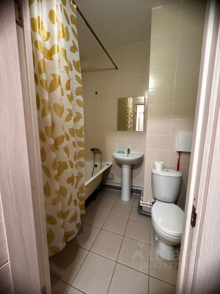 Аренда 1-комн квартиры на вторичном рынке Нижне-Каменская улица, 26