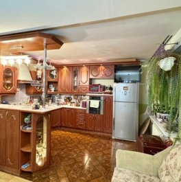 Продажа 3-комн квартиры на вторичном рынке Кириши, пр-кт Ленина,  д. 49