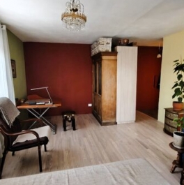 Продажа 1-комн квартиры на вторичном рынке Гатчина, ул Лейтенанта Шмидта,  д. 4