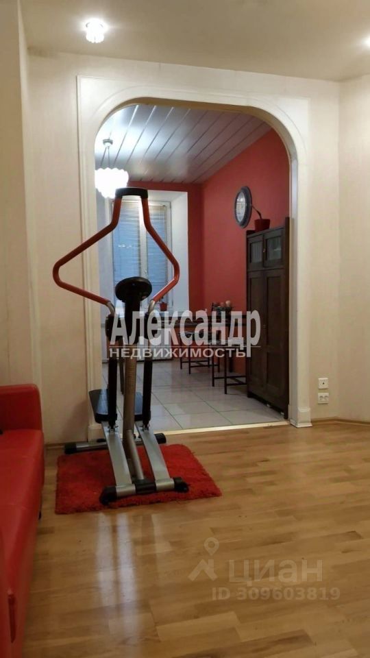 Продажа 3-комн квартиры на вторичном рынке улица Якубовича, 20