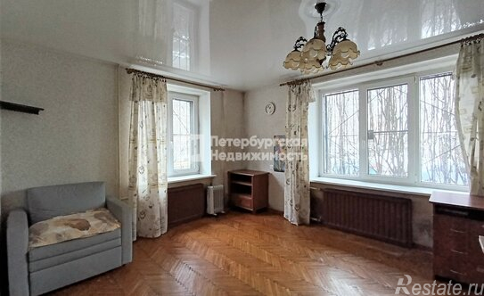 Продажа 1-комн квартиры на вторичном рынке улица Пилотов,  д. 15 к1