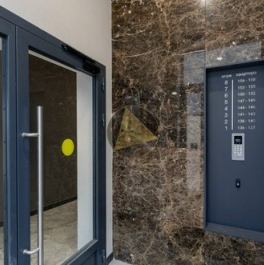 Продажа 2-комн квартиры на вторичном рынке Реки Каменки наб,  д. 3 к3 с1