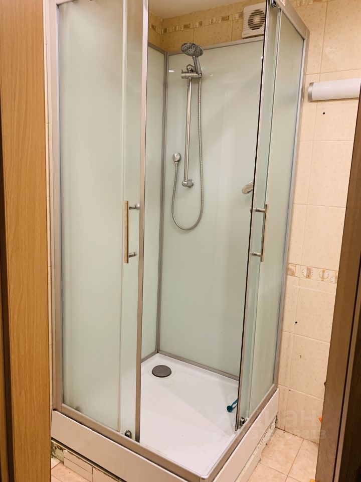 Продажа 1-комн квартиры на вторичном рынке Болшево мкр, Школьная улица,  д. 32