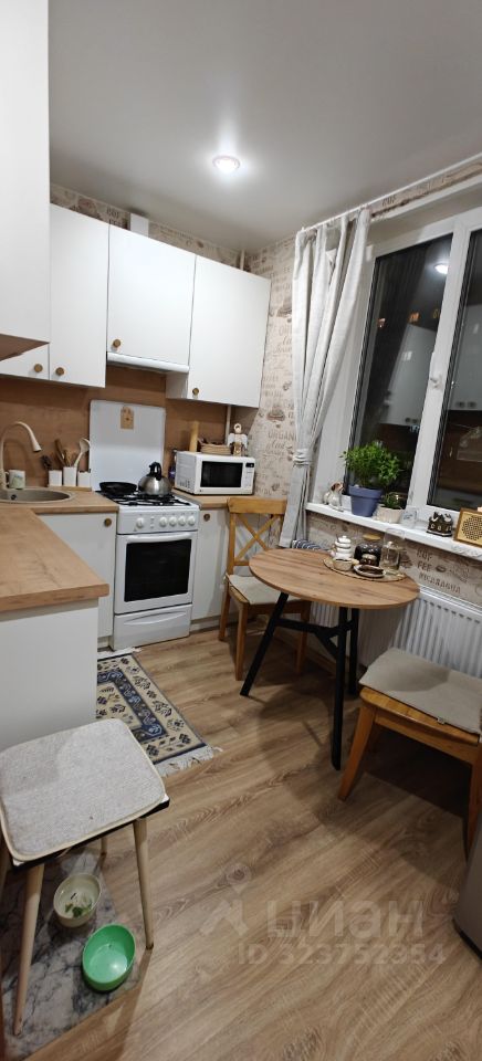 Продажа 1-комн квартиры на вторичном рынке Искровский проспект, 15К1