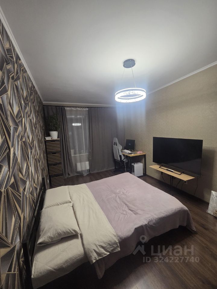 Продажа 1-комн квартиры на вторичном рынке проспект Ветеранов, 175