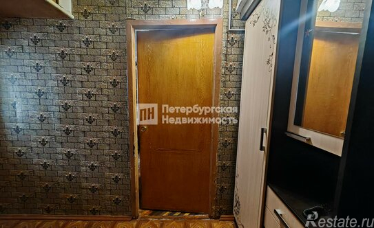 Продажа 1-комн квартиры на вторичном рынке Космонавтов пр-кт,  д. 30 к3