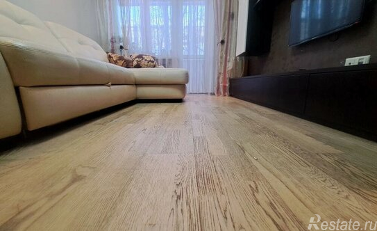 Продажа 2-комн квартиры на вторичном рынке Лесной п, Титова ул,  д. 2