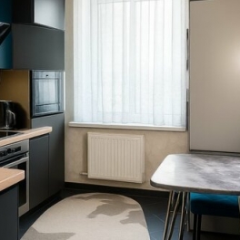 Продажа 3-комн квартиры на вторичном рынке улица Маршала Захарова,  д. 50 к1